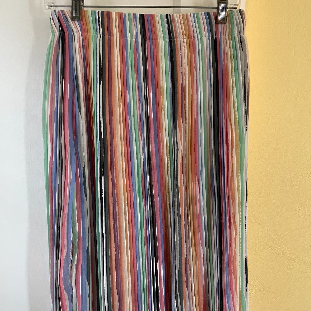 Knee length Zara pleated skirt